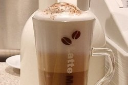 Latte Macchiato im Glas